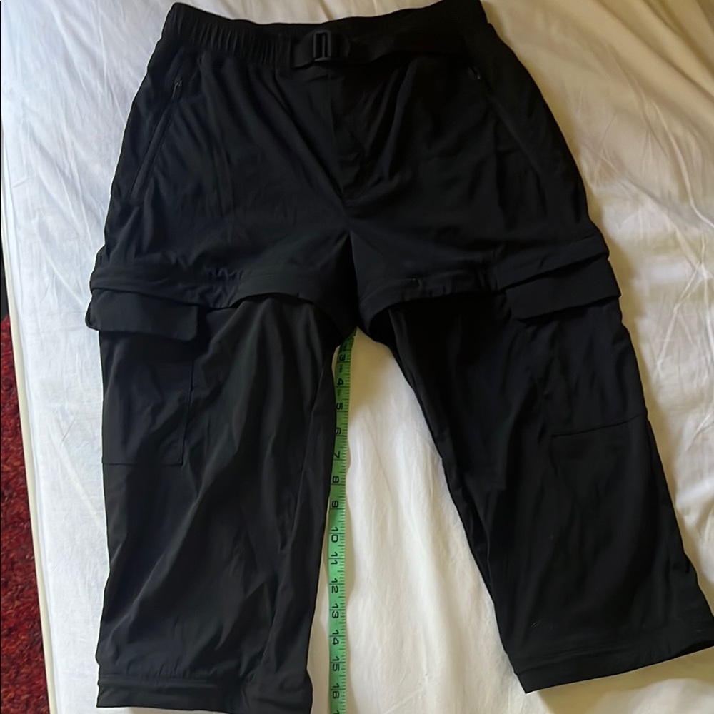 Athleta Cargo Convertible Trekkie pants 6